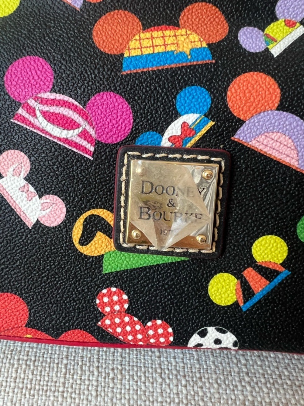 Dooney & Bourke “I Am Ear Hat” Disney Mickey Hat Satchel Shoulder Bag NWT - Picture 2 of 9